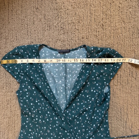 Brandy Melville Flower Wrap Dress - Picture 4 of 7